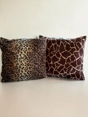 Animal Print Throw Pillows Set Leopard Giraffe 12” Decor Pair
